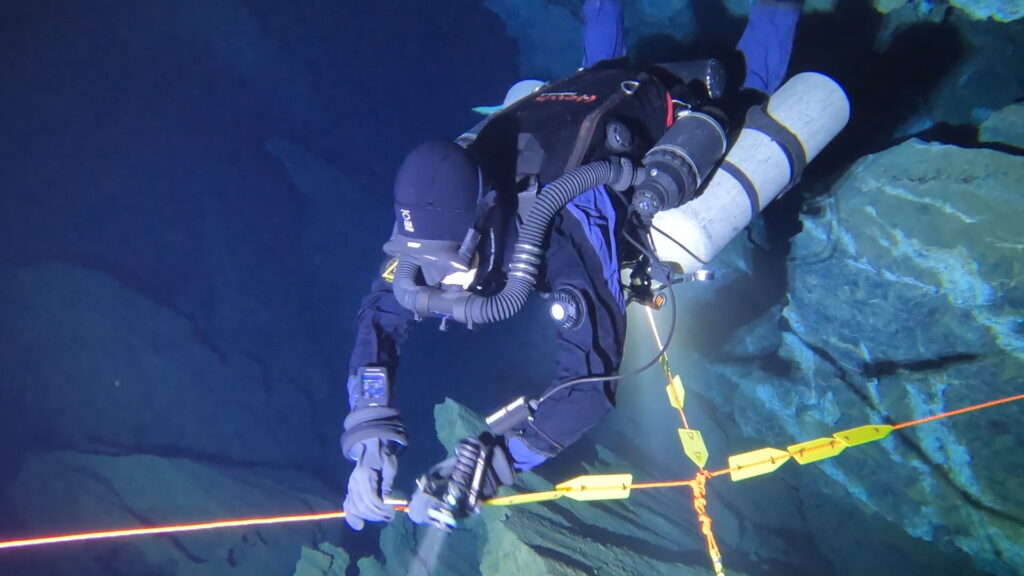Overhead Diving Training Image Name